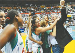 UNIMED / Colchões Castor / FIO / Ourinhos, Campeão Sulamericano de Clubes de Basquete Feminino.